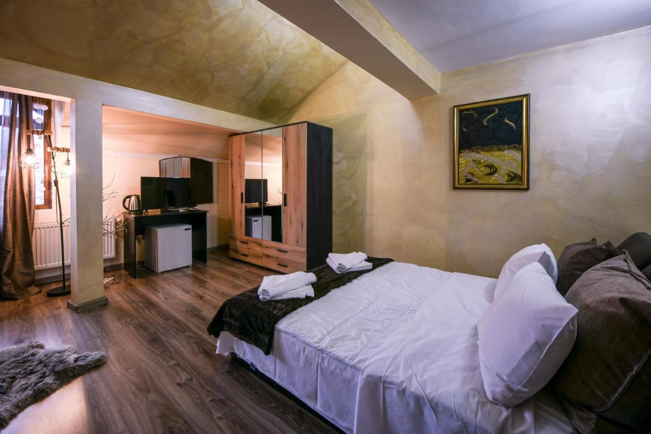 Family Lift Hotel