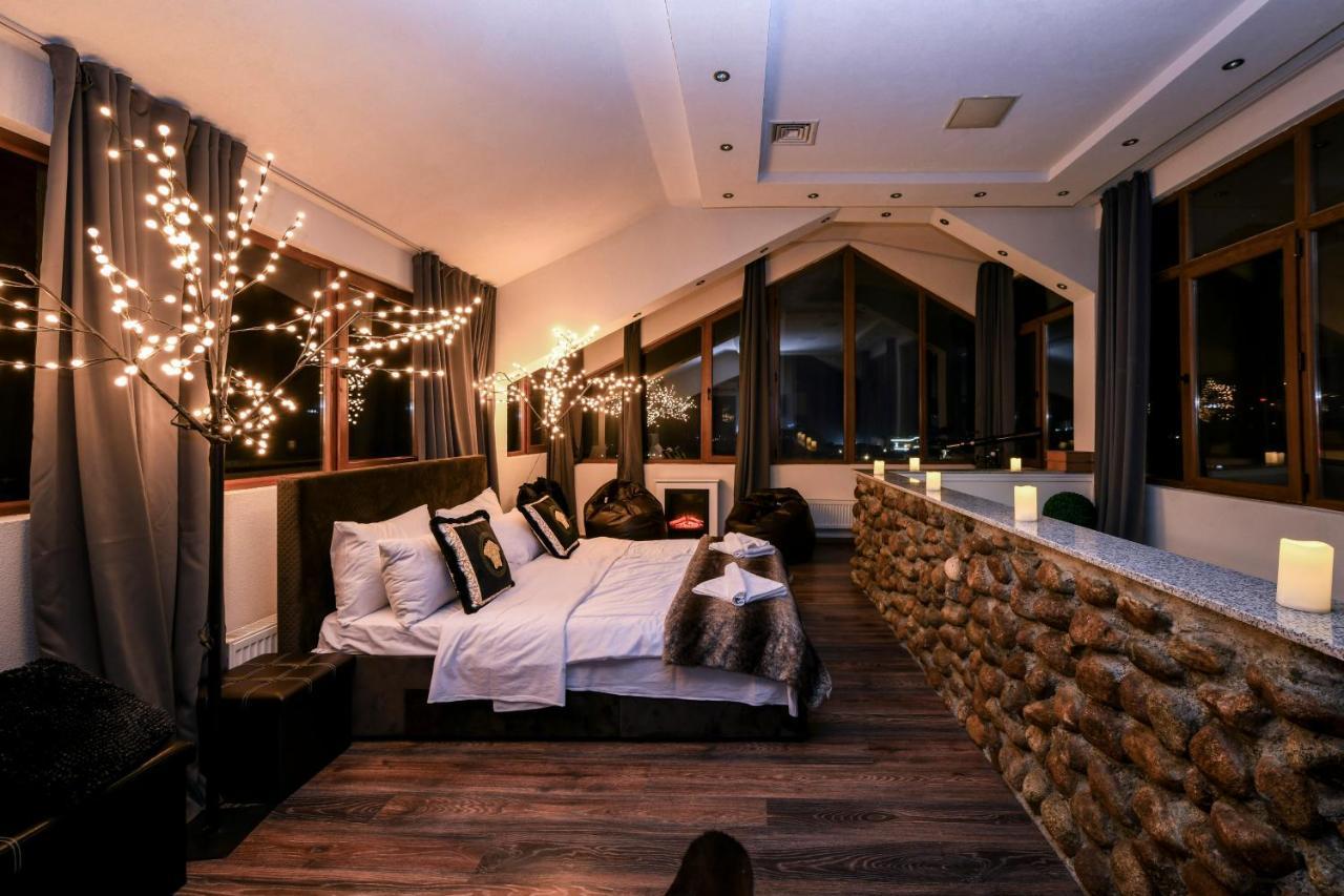 Family Lift Hotel